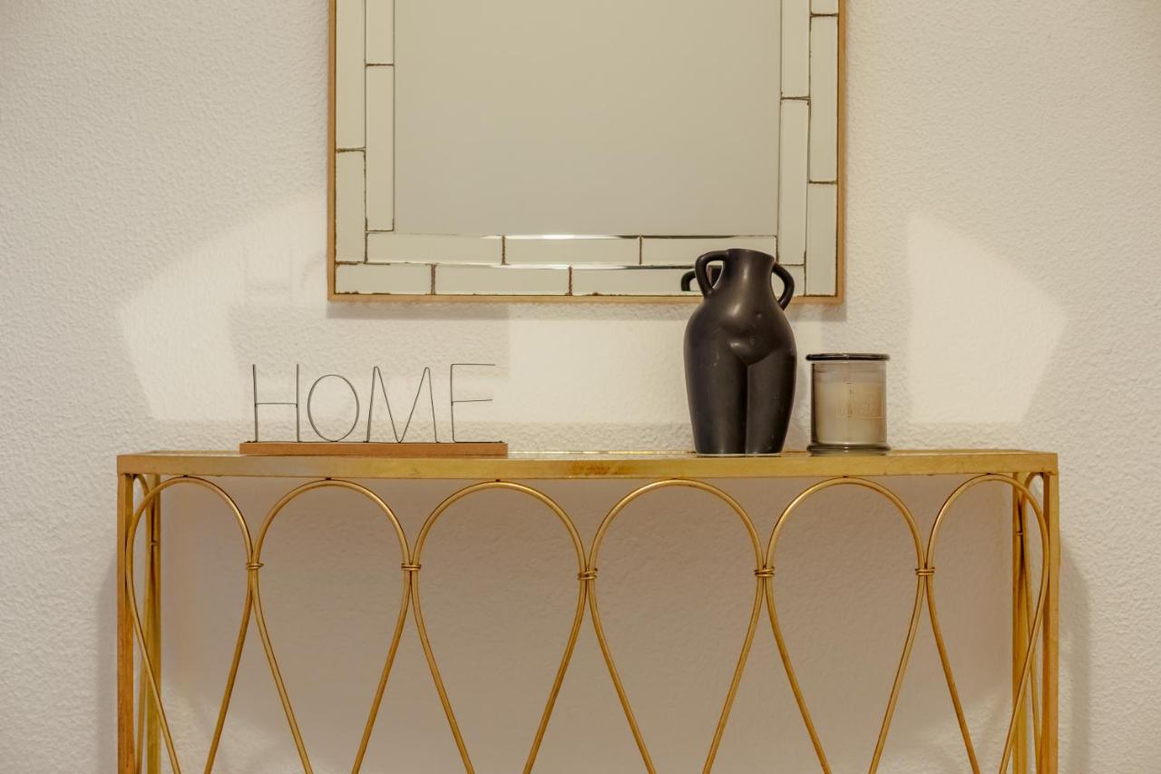 Elegant 3 Bedroom - Centre - Garage - Metro Appartement *