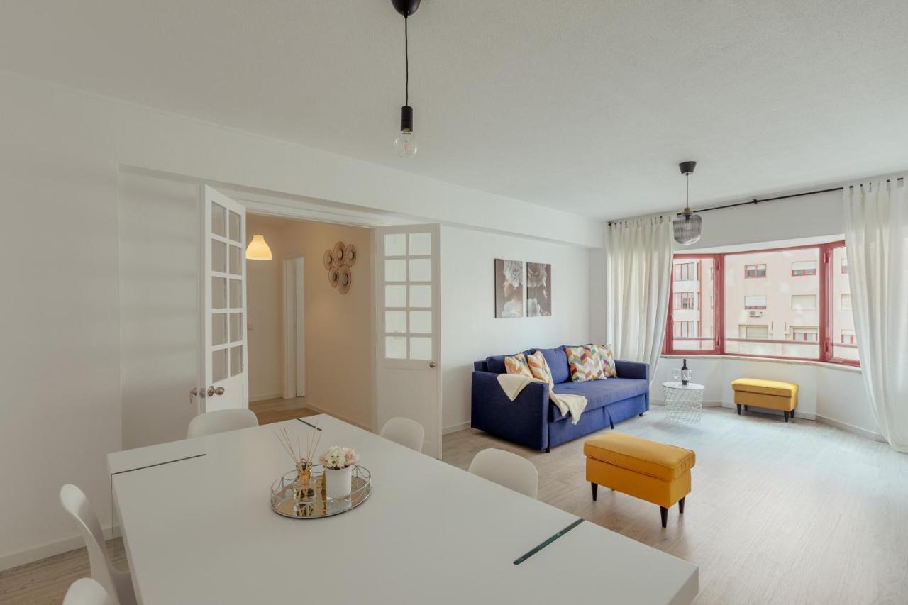 Elegant 3 Bedroom - Centre - Garage - Metro Appartement *