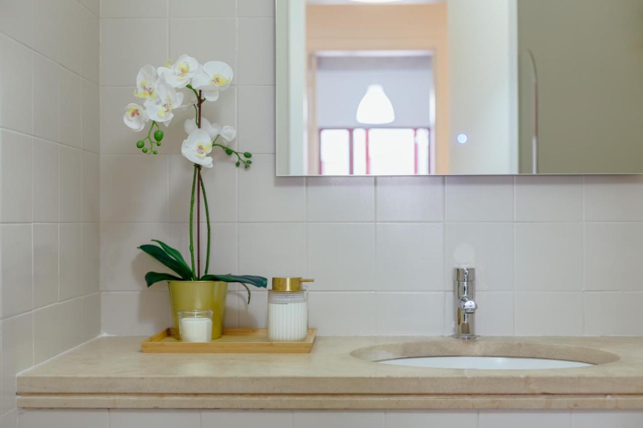 Elegant 3 Bedroom - Centre - Garage - Metro Appartement Lissabon