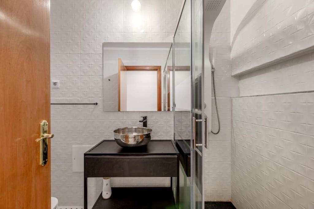 Apartment Spacious 3-bedroom In *