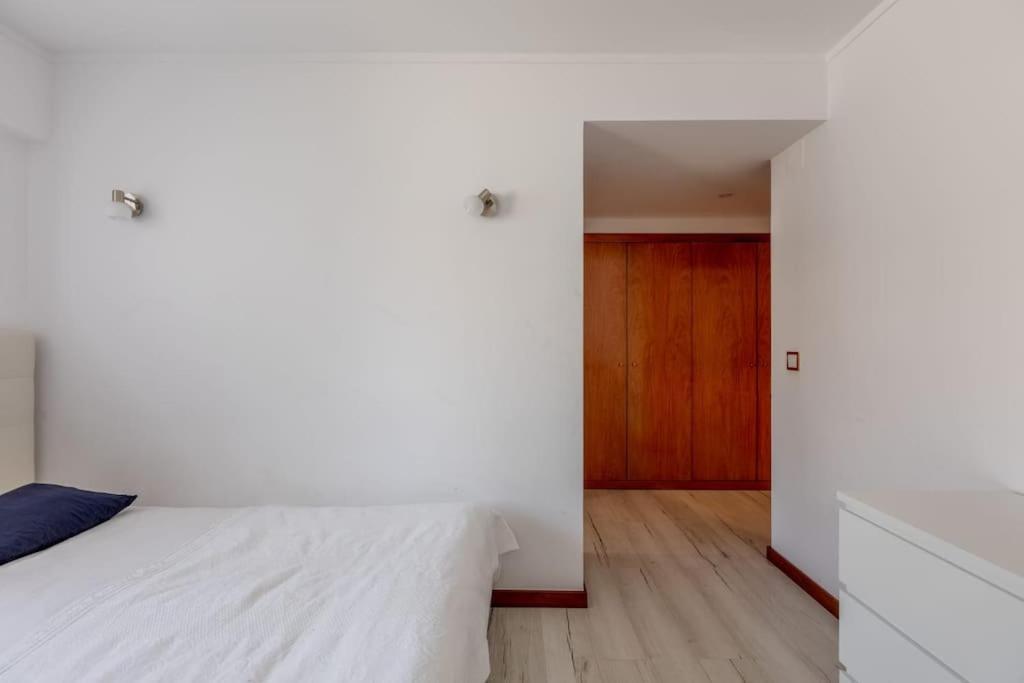 Apartment Spacious 3-bedroom In