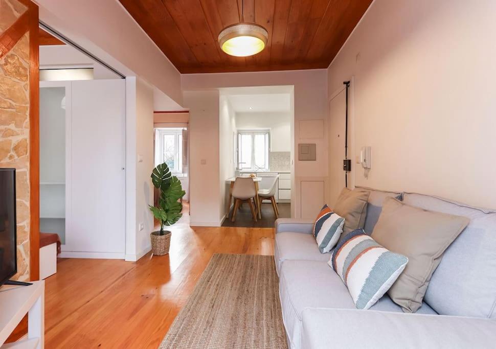 Appartement Portucale ! Campo Ourique Design W/ Balcony *