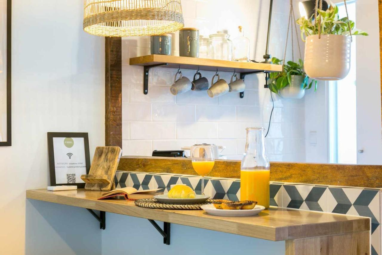 Cozy Blue Attic Lx Factory 1 De Maio Apartment Lissabon