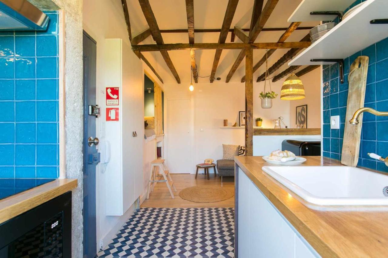 Cozy Blue Attic Lx Factory 1 De Maio Apartment Lissabon