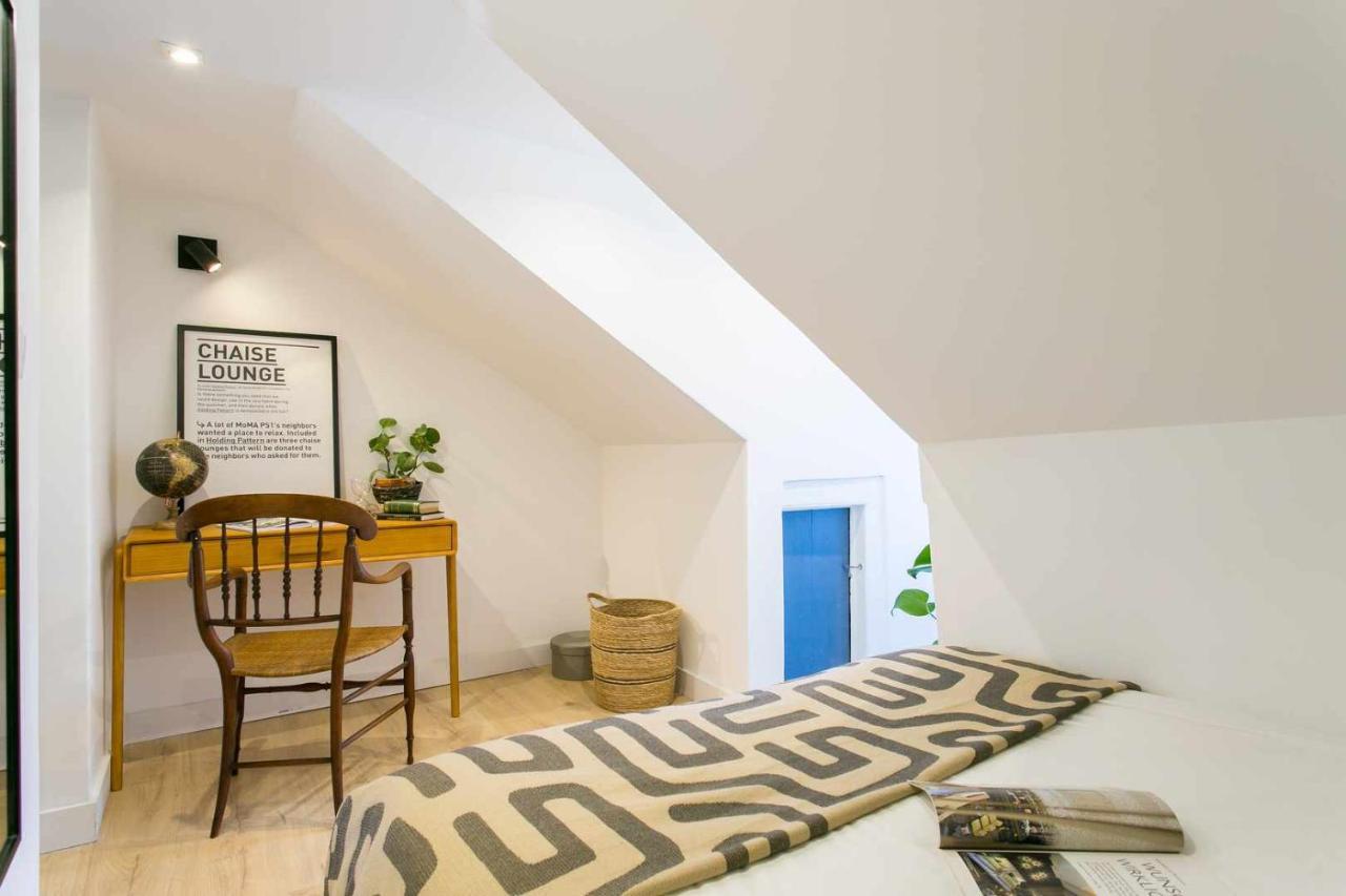 Cozy Blue Attic Lx Factory 1 De Maio Apartment