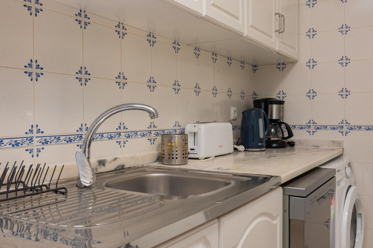 Appartement Lovely & Bright Family Flat W/ Patio Lisboa