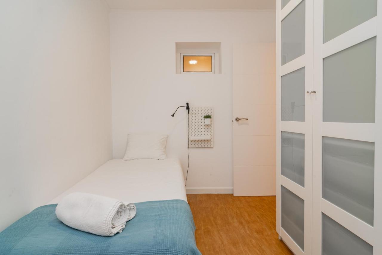 Lovely & Bright Family Flat W/ Patio Appartement