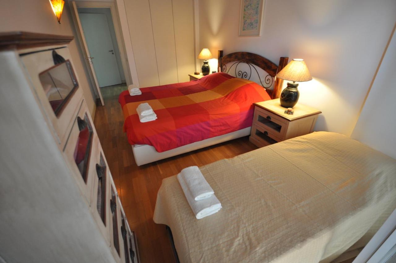 Apart Lisbon Pool Metro Garage Apartment
