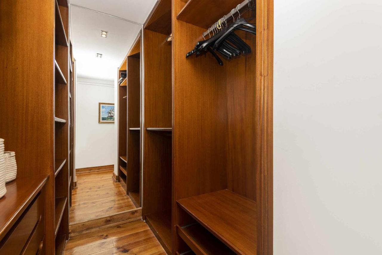 Typical Portuguese In São Bento Apartamento