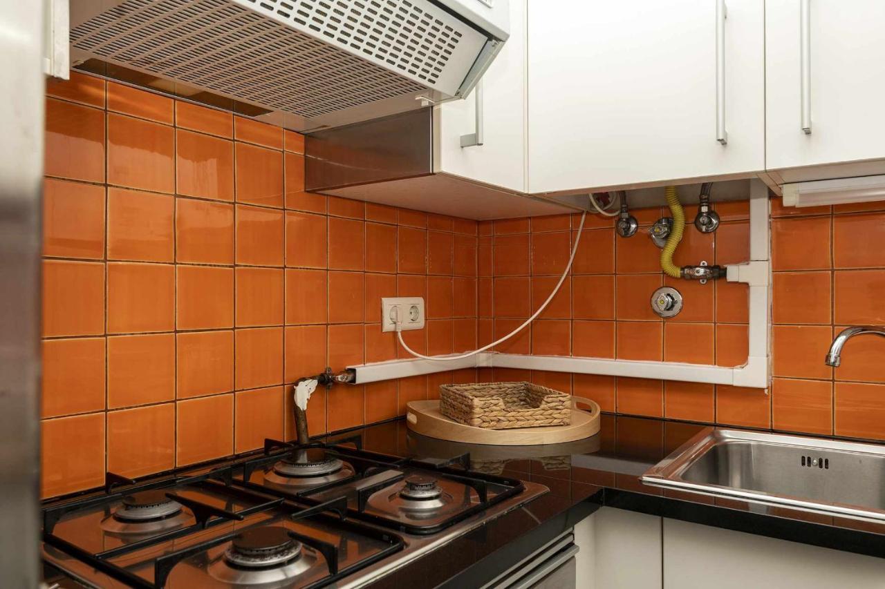 Typical Portuguese In São Bento Apartamento