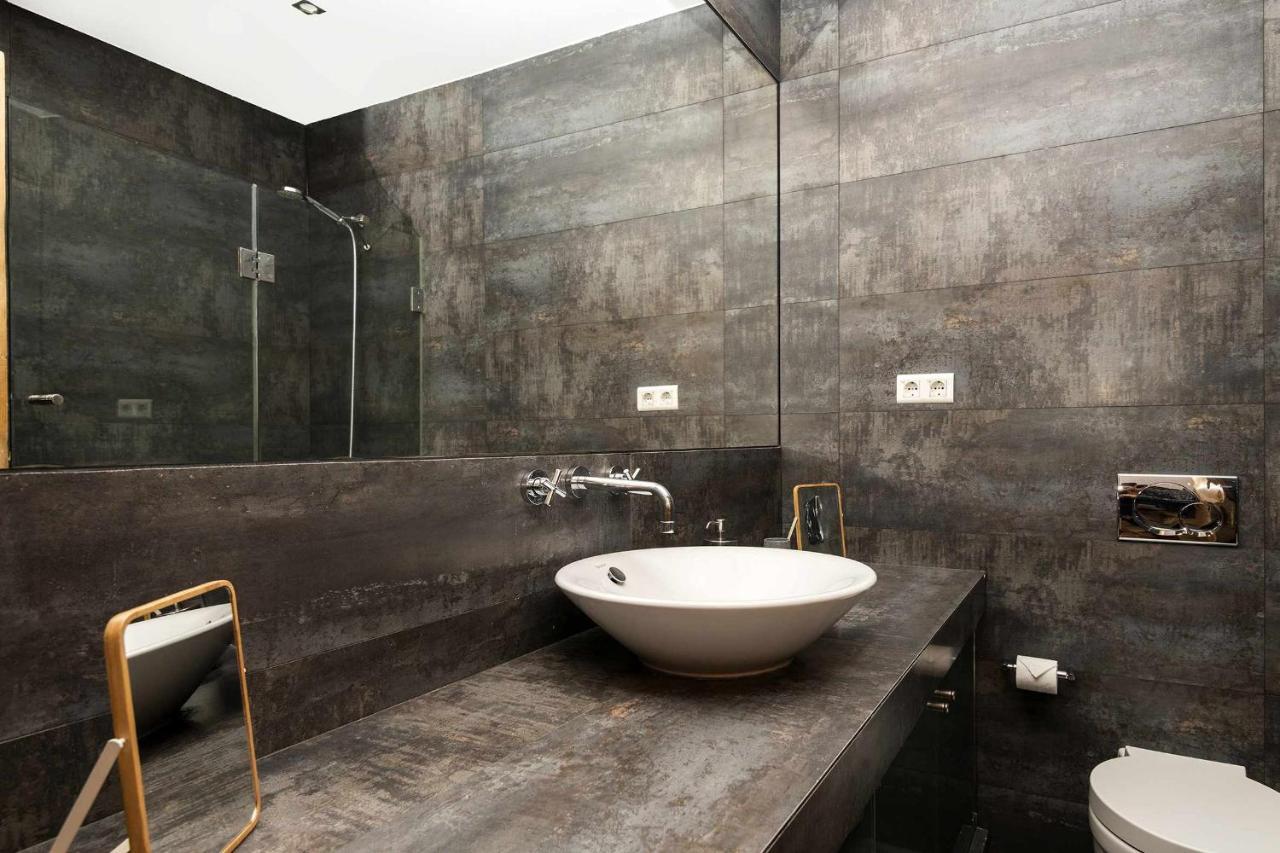 Typical Portuguese In São Bento Apartamento *
