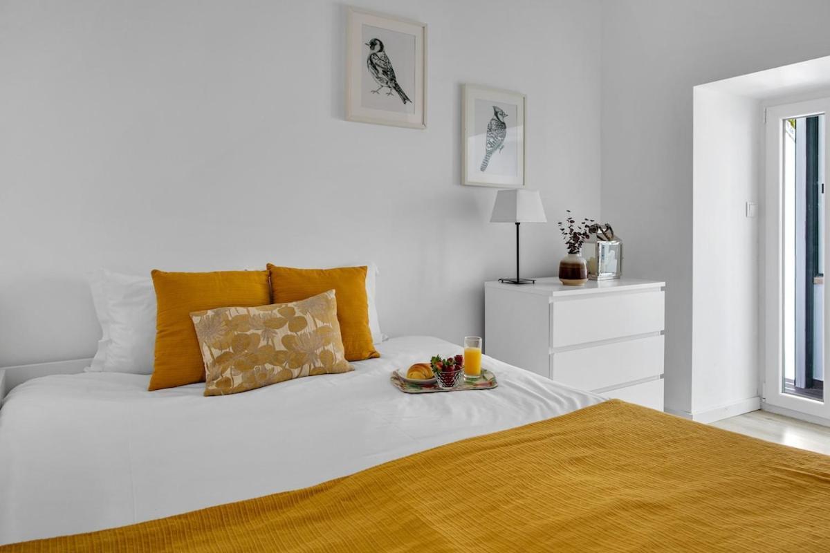 Appartement Modern 2 Bedroom In Estrela With Outside Terrace! Amazing For Families, Couples, Friends *
