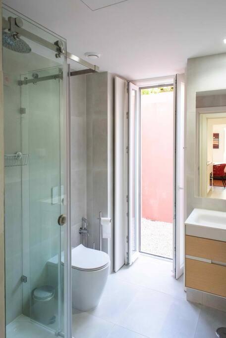 Pardal Rc B - Stylish Studio In Alcantara With Free Parking Nearby Appartement