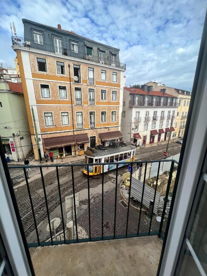 Discover Lisbons History - Stylish In Alfama Appartement