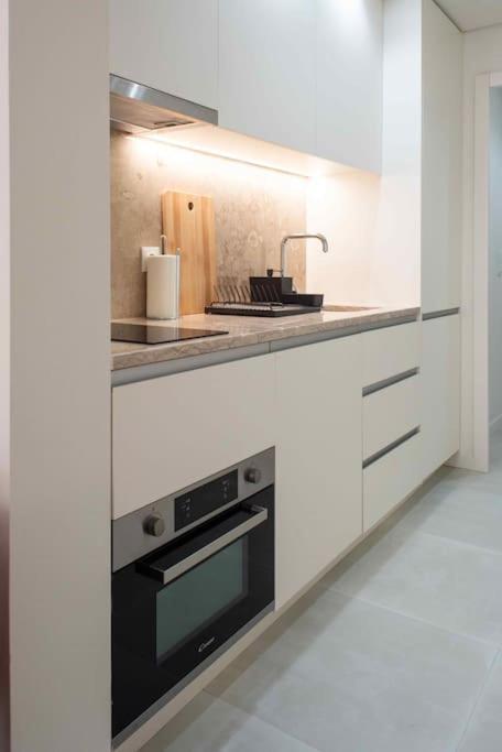 Pardal Rc B - Stylish Studio In Alcantara With Free Parking Nearby Appartement Lissabon