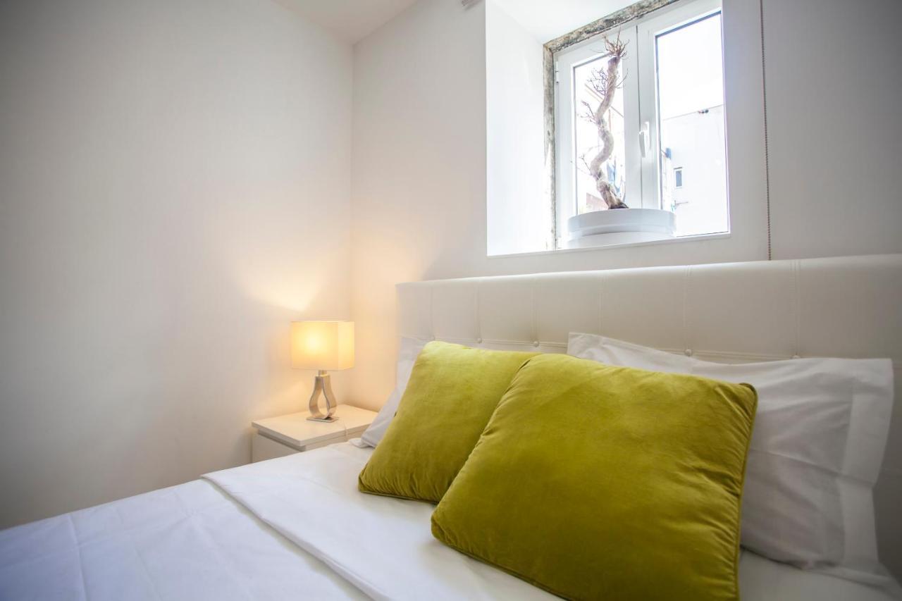 Apartment Amalia In Santos
