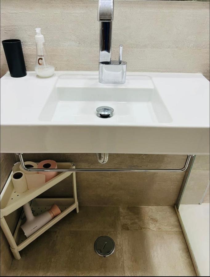 Quarto em Acomodações Particulares Sociedade Farmaceutica Lisboa