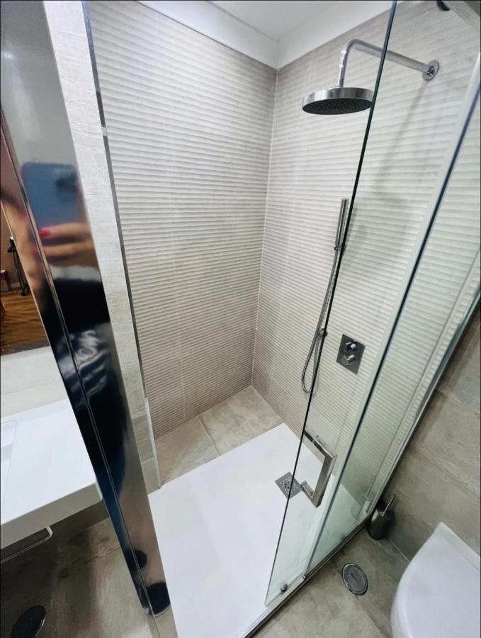 Quarto em Acomodações Particulares Sociedade Farmaceutica *
