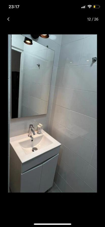 Quarto em Acomodações Particulares Conde Do Redondo Lisboa