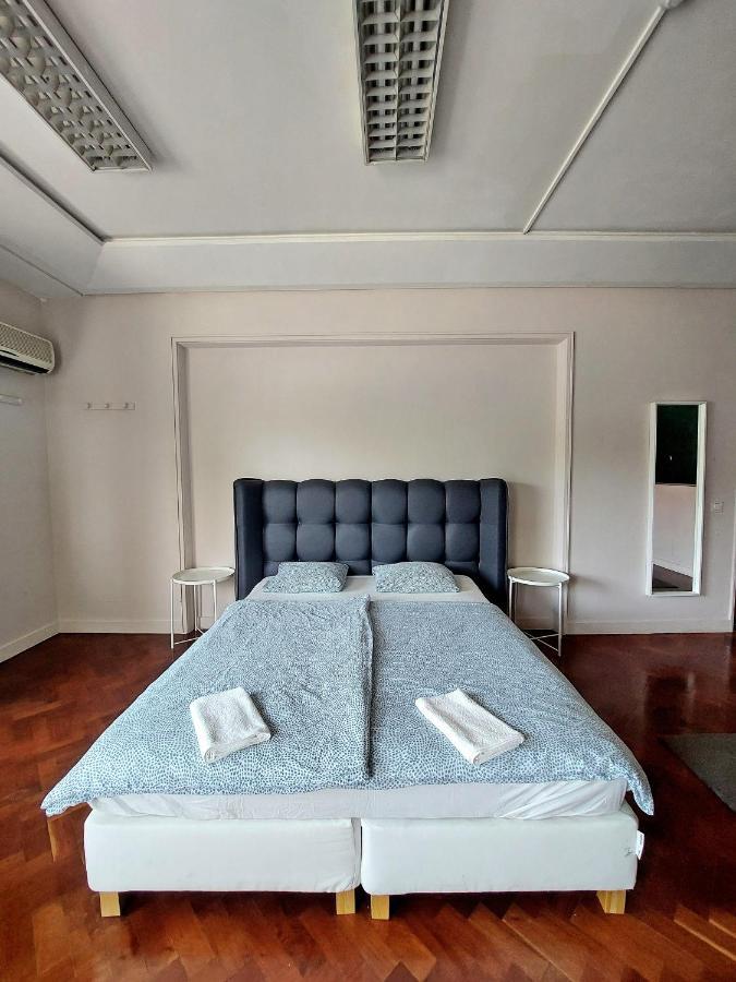 Lisbon's Best At Campo Pequeno Gasthof