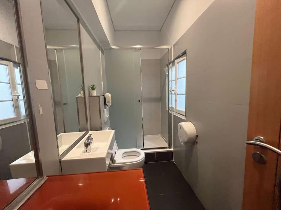 3 Bedroom, 2,5 Bathroom - Bairro Alto Apartment Lissabon