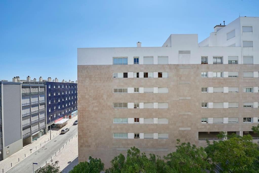 Appartement Modern In Parque Nacoes *