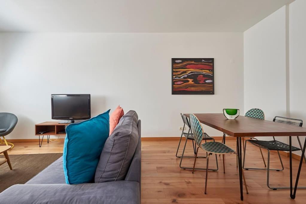 Appartement Modern In Parque Nacoes