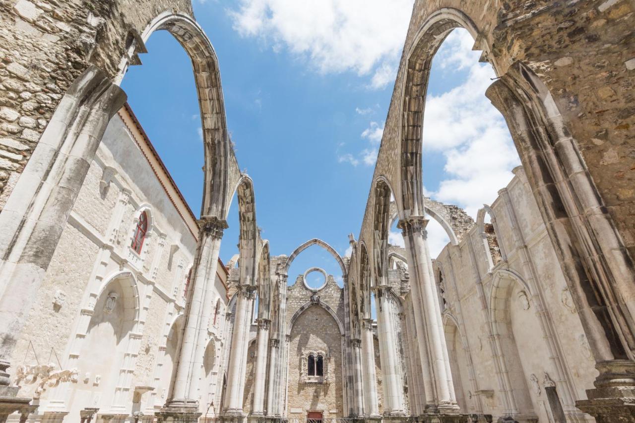 @ Largo Do Carmo Appartement Lissabon