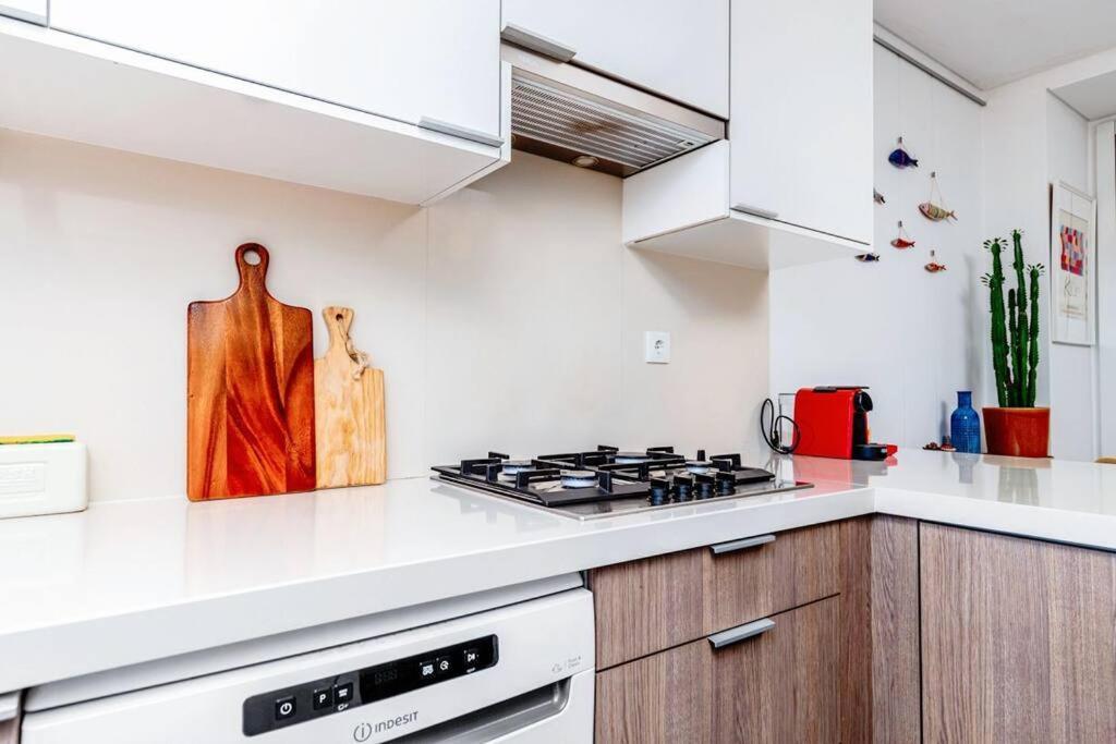 Apartment Cozy Bright Space With Landscape And Air Conditioner Lissabon