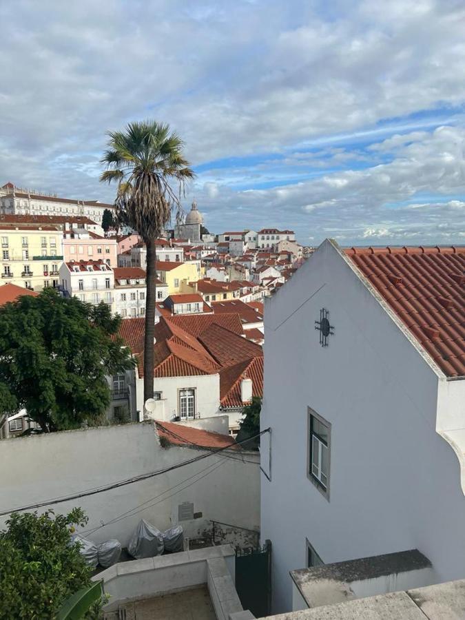 Alfama Authentic Apartment *