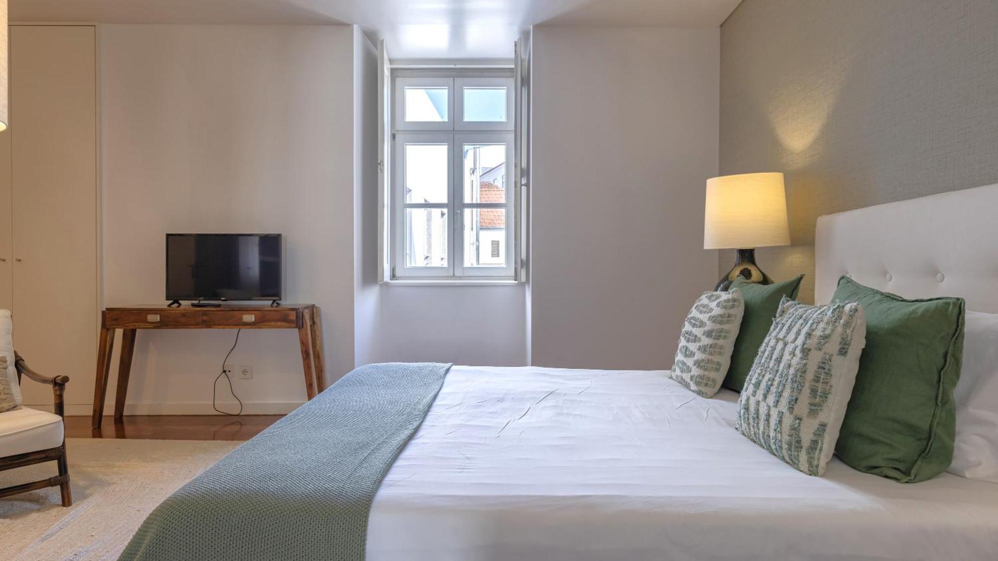 Lovelystay - Chiado 3bedroom Wonder Appartement *
