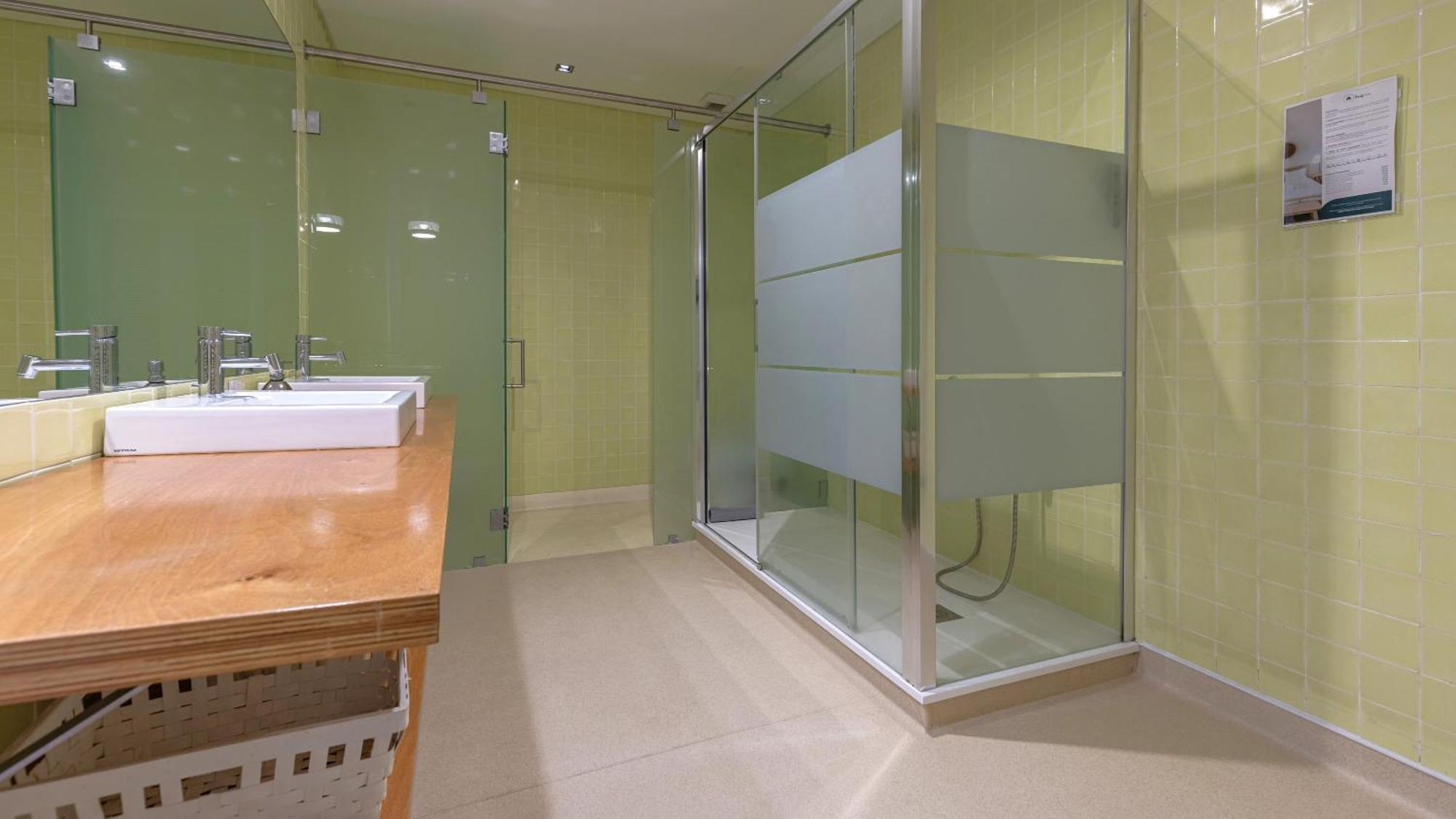 Lovelystay - Chiado 3bedroom Wonder * Lissabon