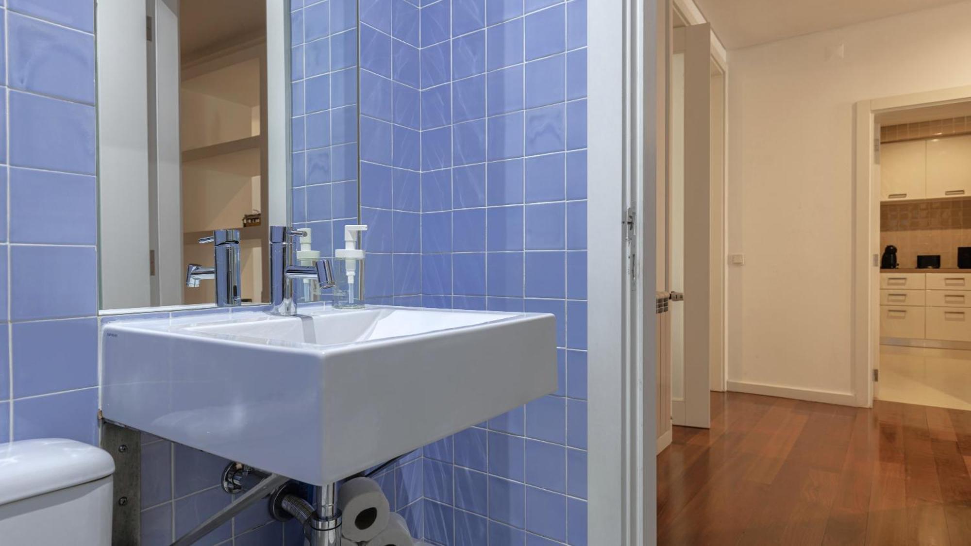 Lovelystay - Chiado 3bedroom Wonder * Lissabon