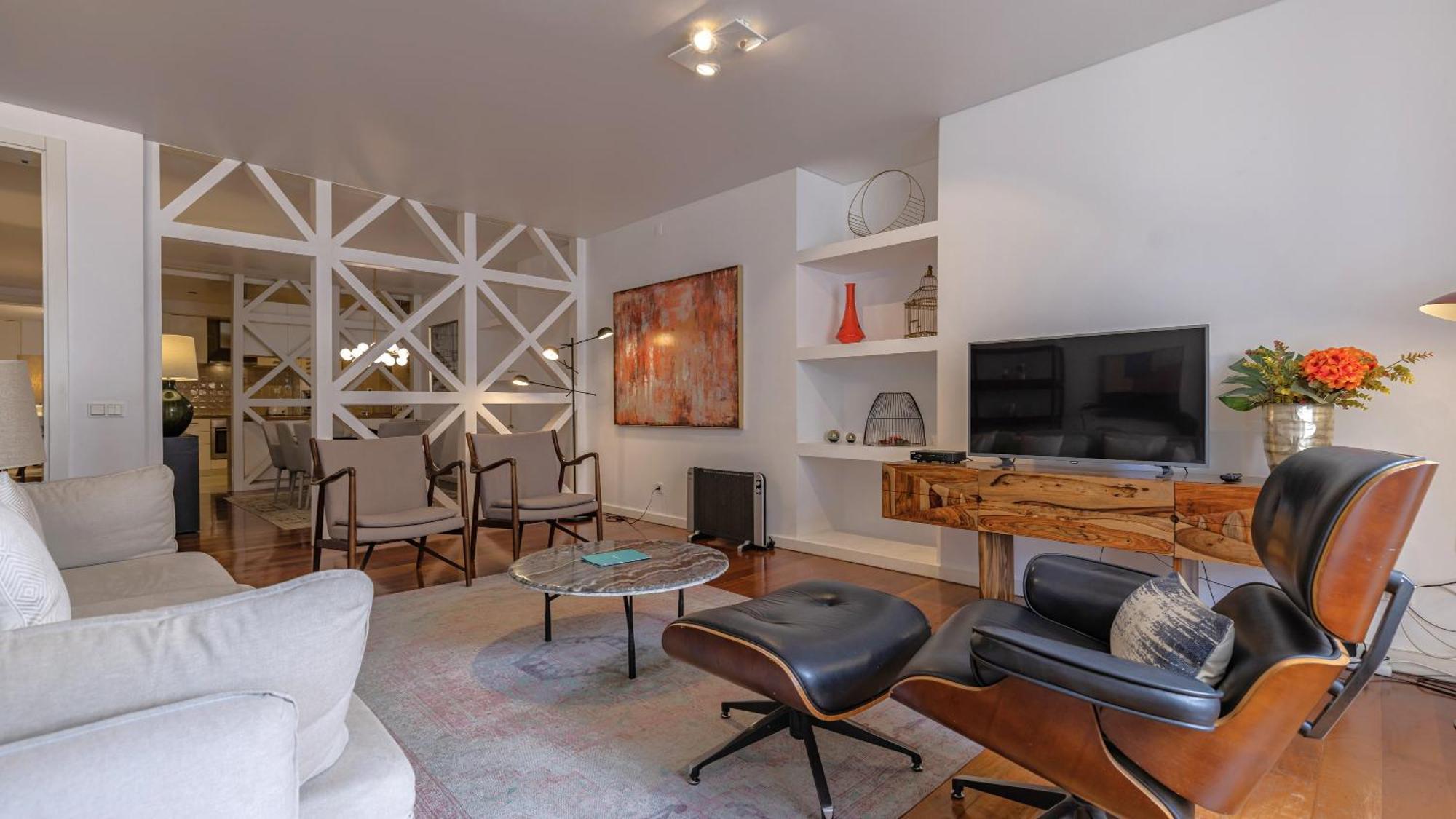 Lovelystay - Chiado 3bedroom Wonder Appartement *