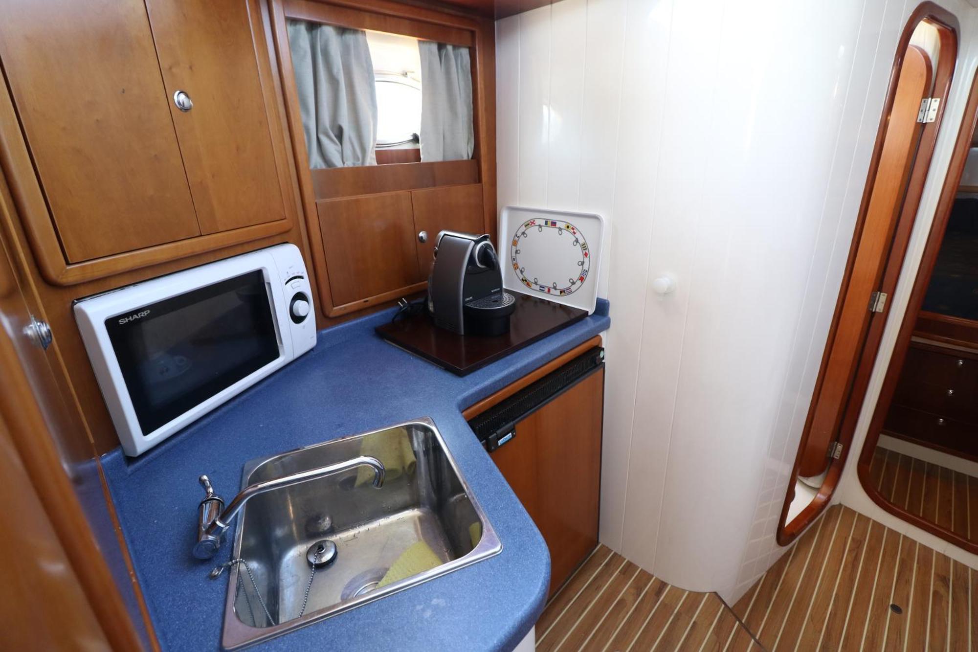 Botel Private Yacht, We Our Guests *