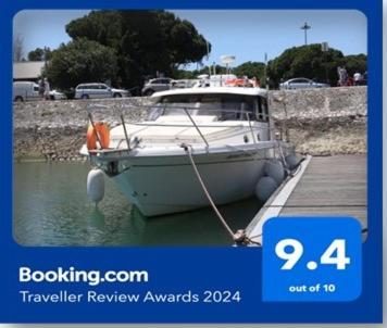Botel Private Yacht, We Our Guests *