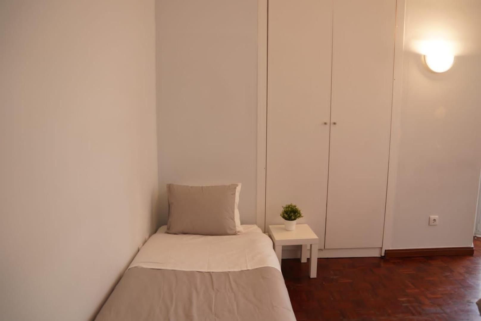 Quarto em Acomodações Particulares Bisengototo Homestay *