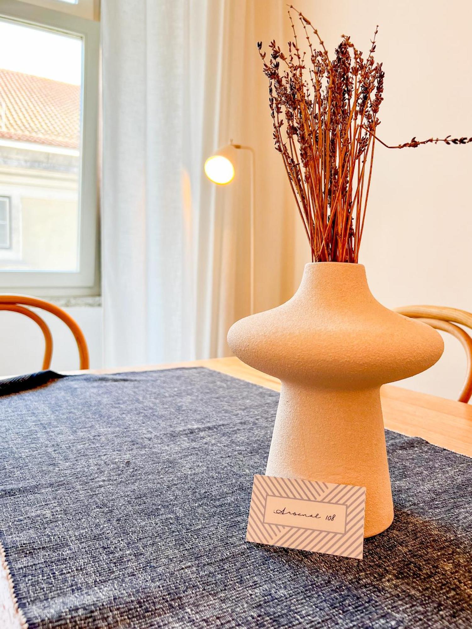 Appartement Arsenal 108, Design - New Light Downtown Chiado And River Lissabon