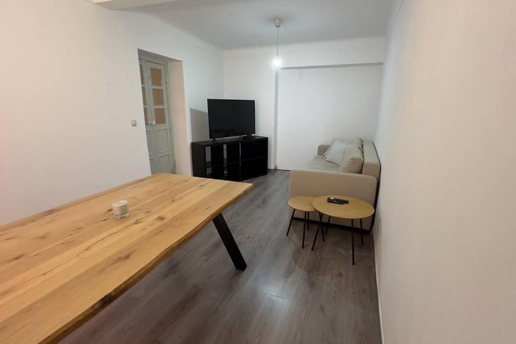 2br Sleeps4 In - Orchid Lisbon