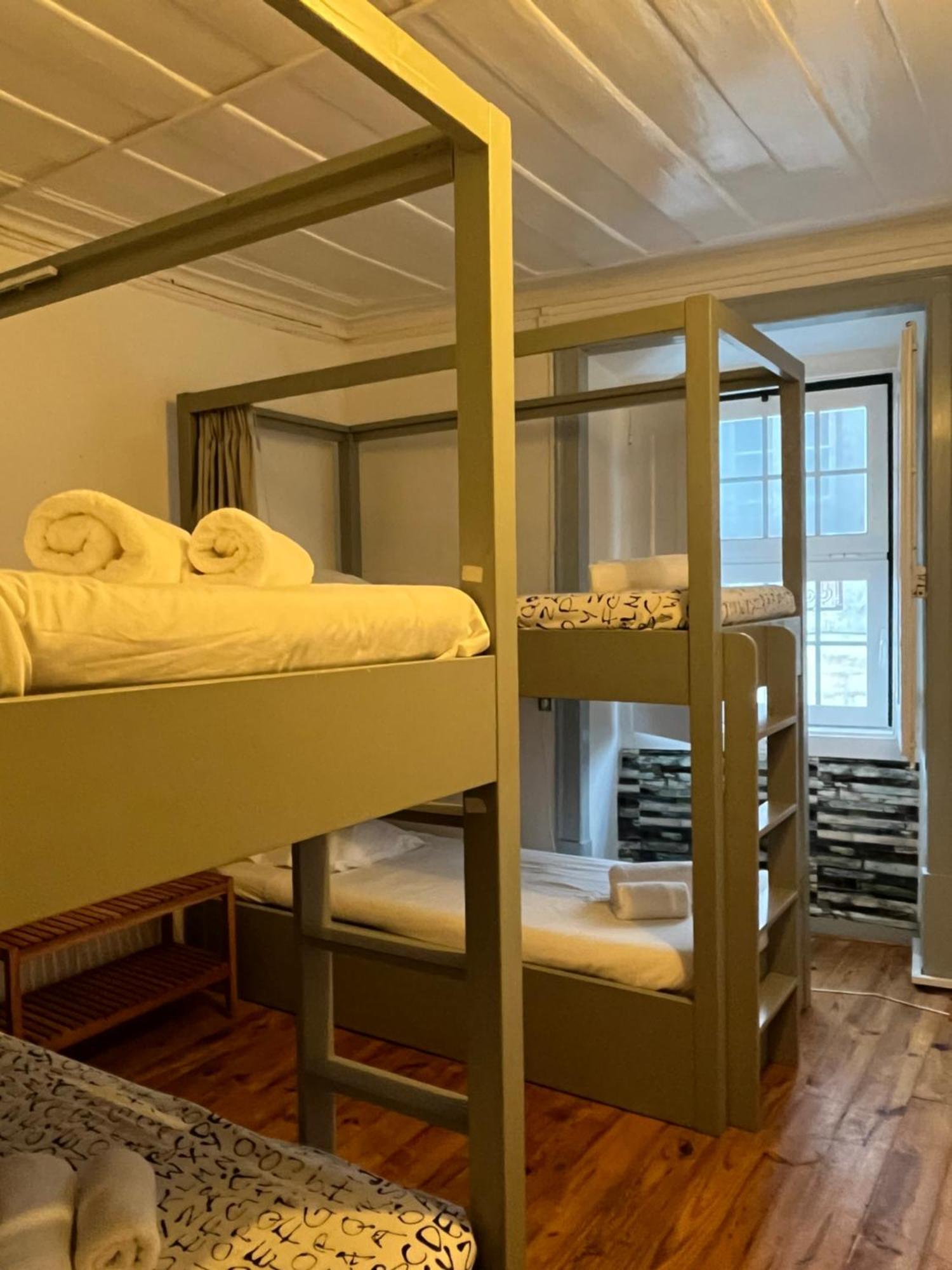 Hostel Alface Hall & Bar