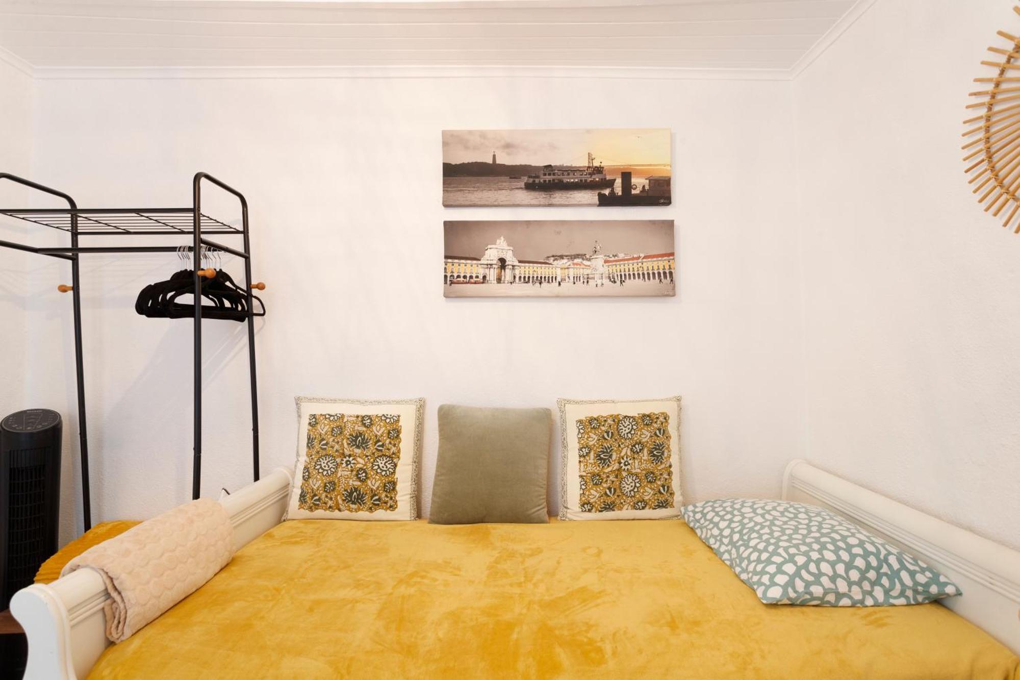 Apartment Lov'alfama, At In *