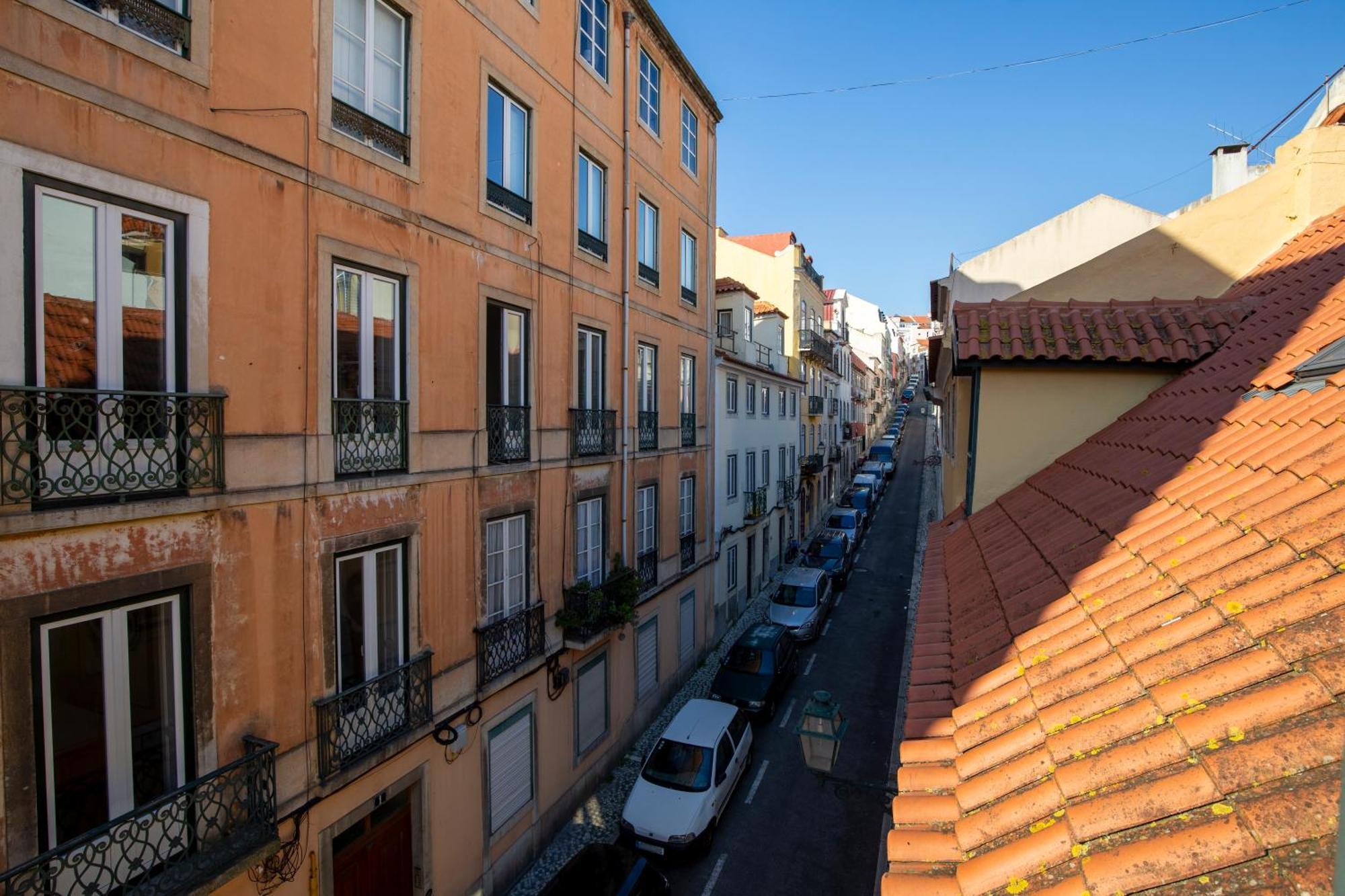 Live Like A Local @ Casa Da Esquina - Wifi & A/c Apartment