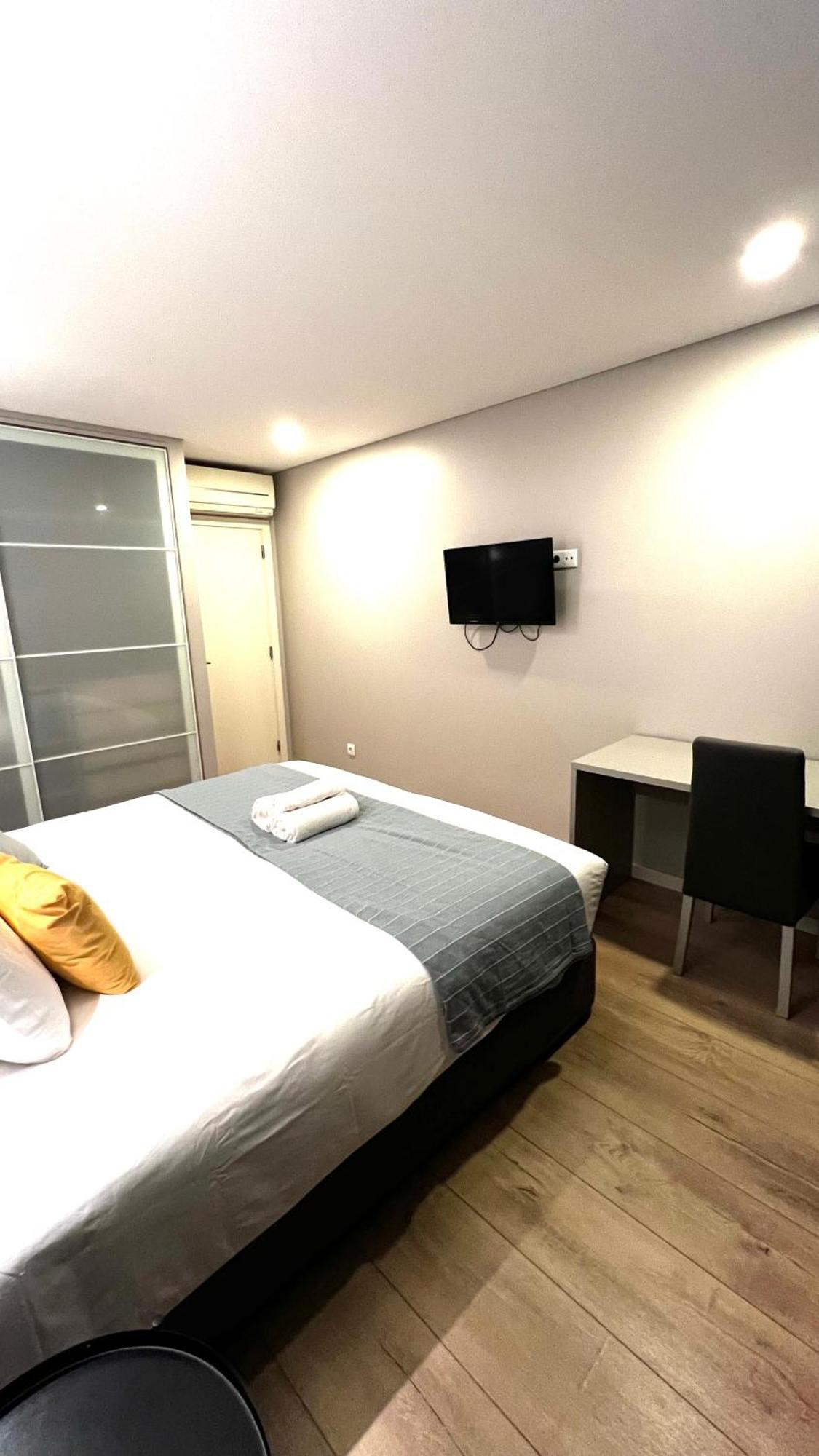 Quarto em Acomodações Particulares Sociedade Farmaceutica Lisboa