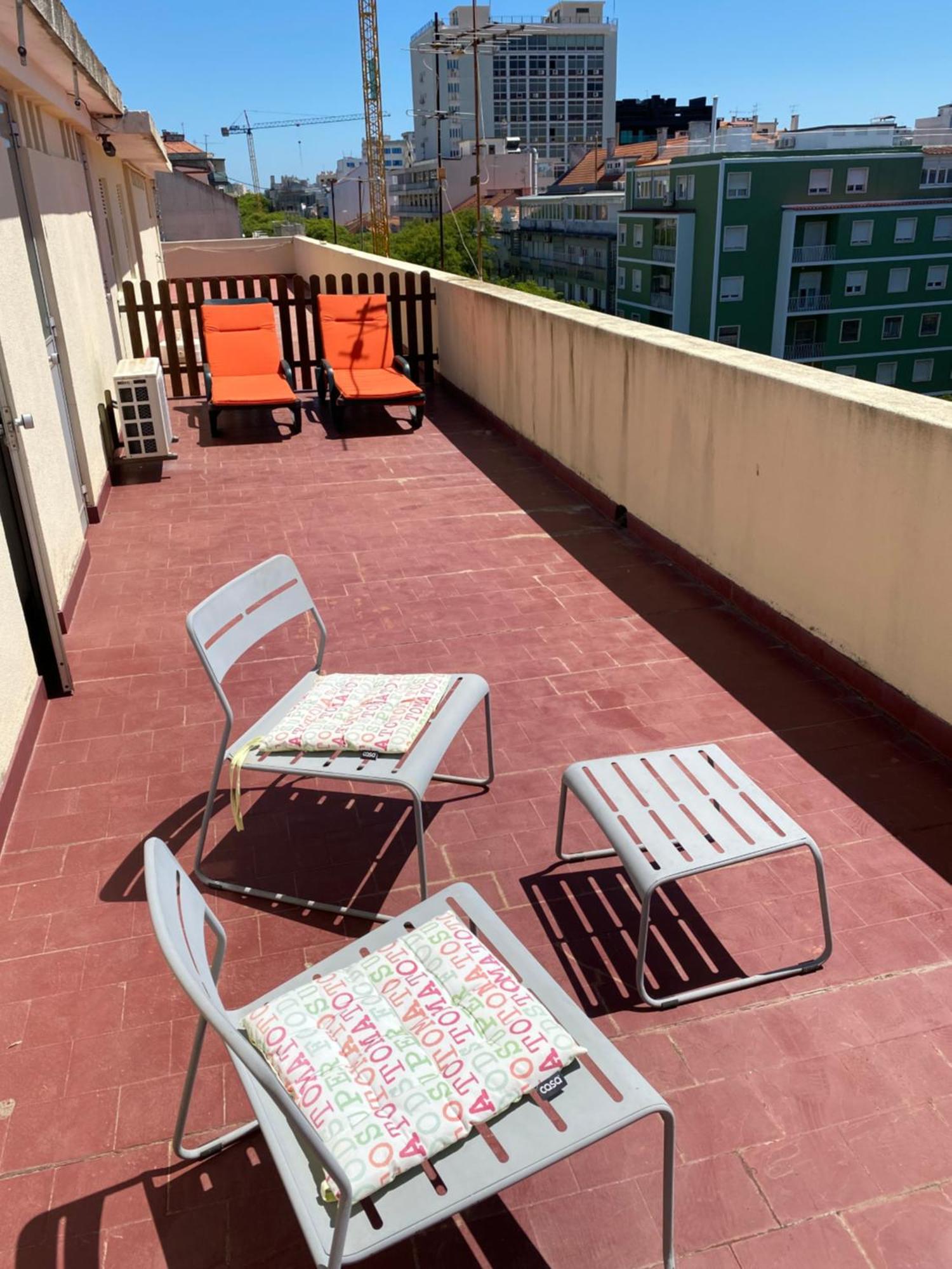 Casa Encantada - Elias * Lisboa