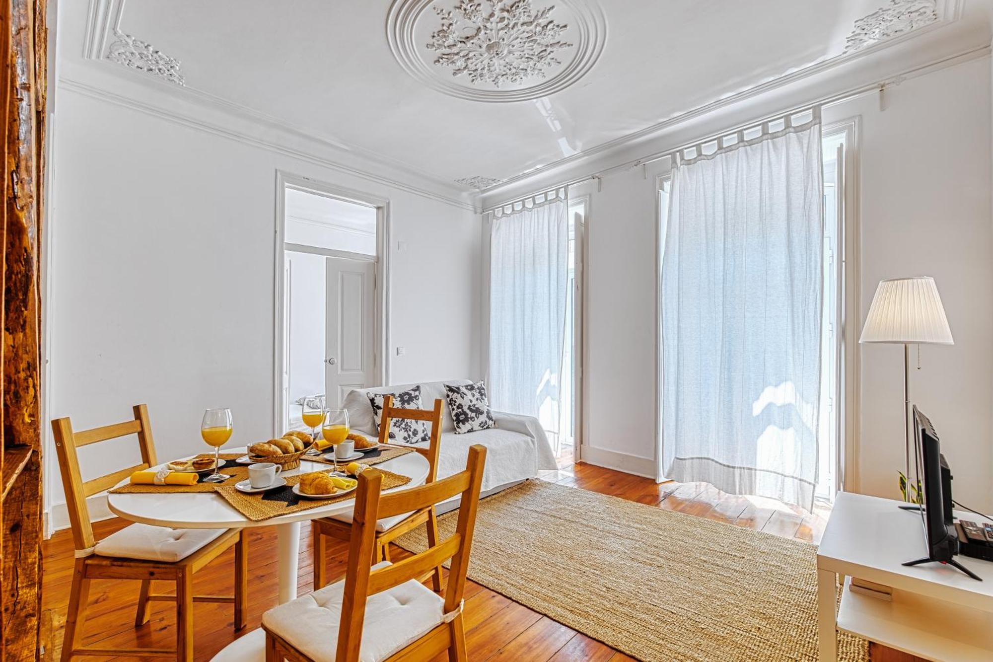 Inloveapartments - Center For Family Apartment *
