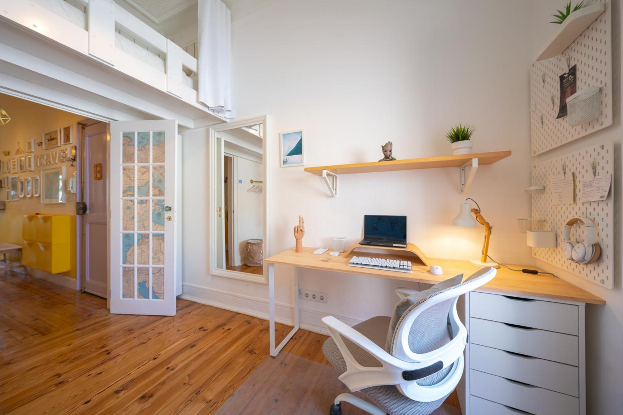 Wanderful - Travel Themed Appartement *