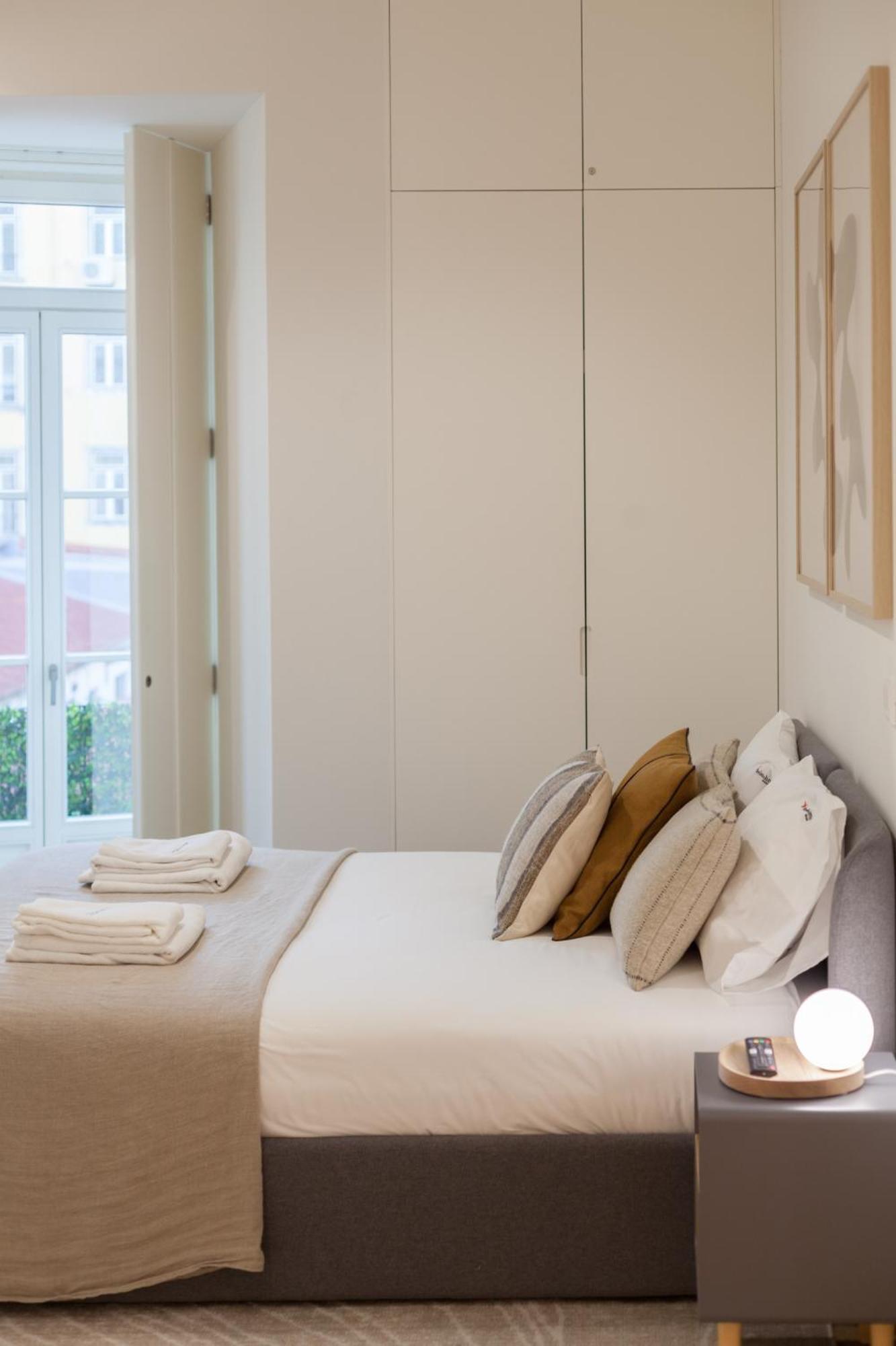 Flh Cais Sodre Chic Urban Flat With Balcony *