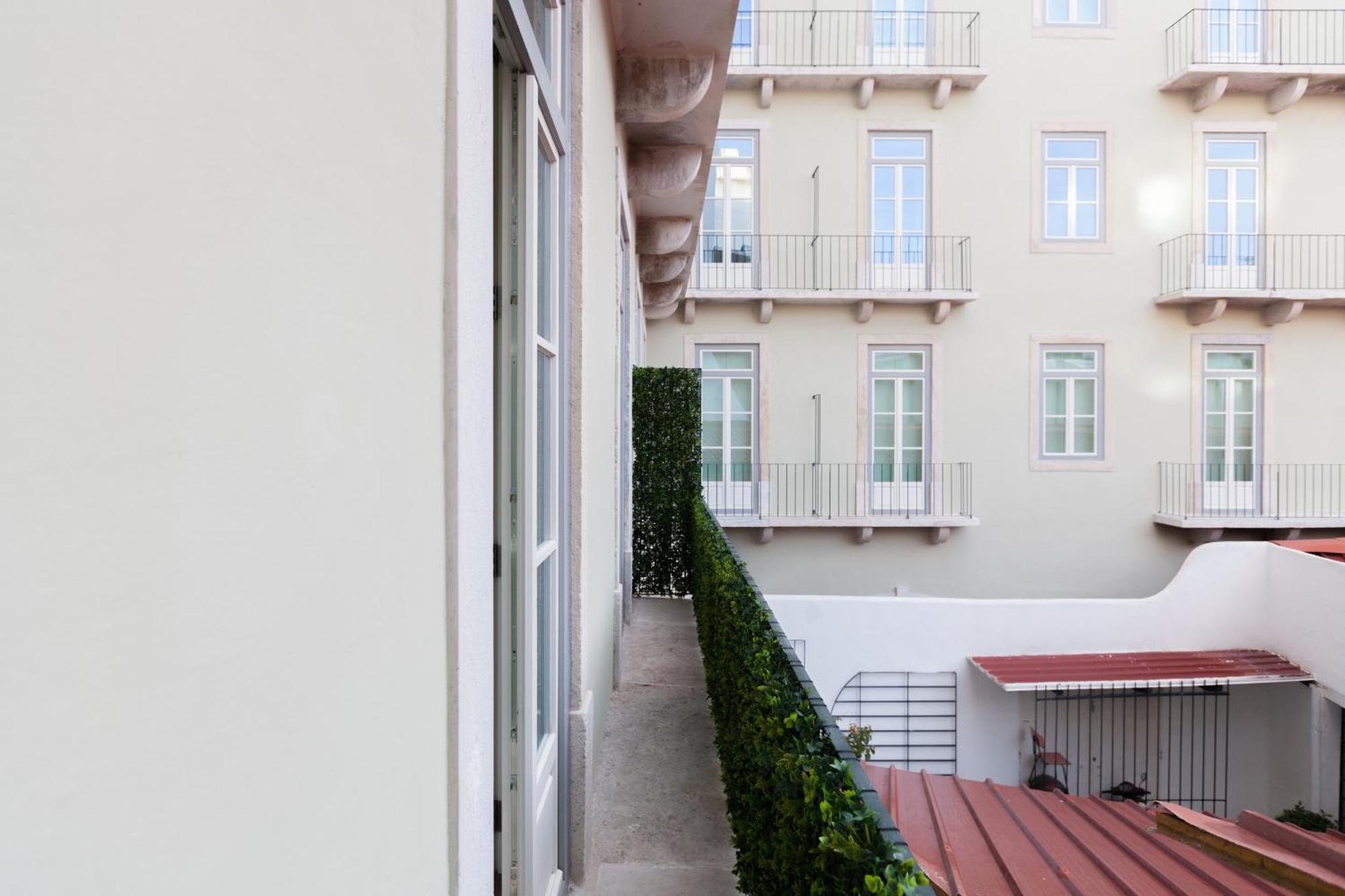 Appartement Flh Cais Sodre Chic Urban Flat With Balcony