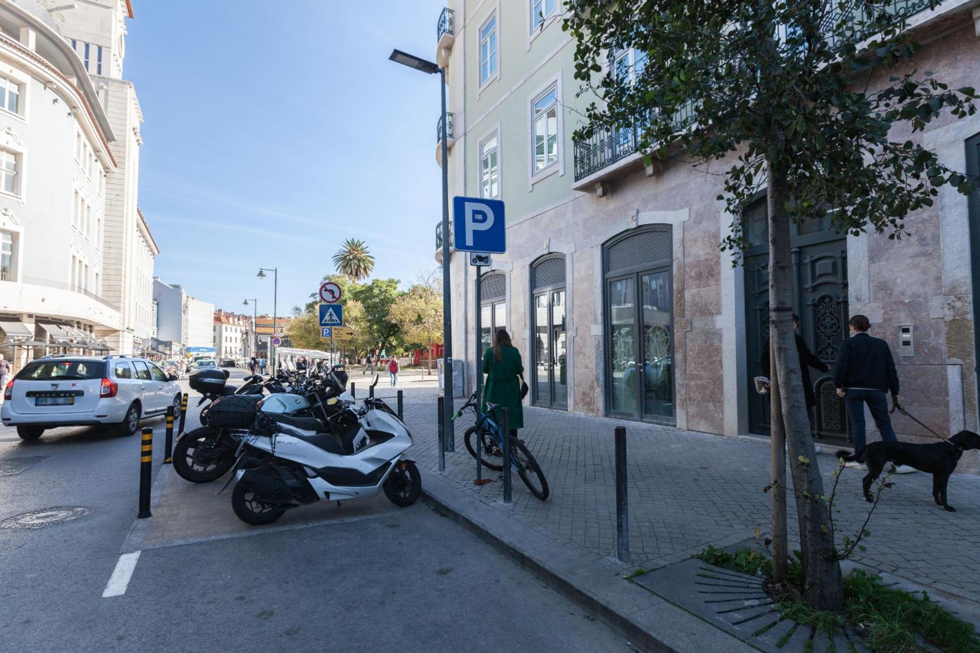 Appartement Flh Cais Sodre Chic Urban Flat With Balcony Lisboa