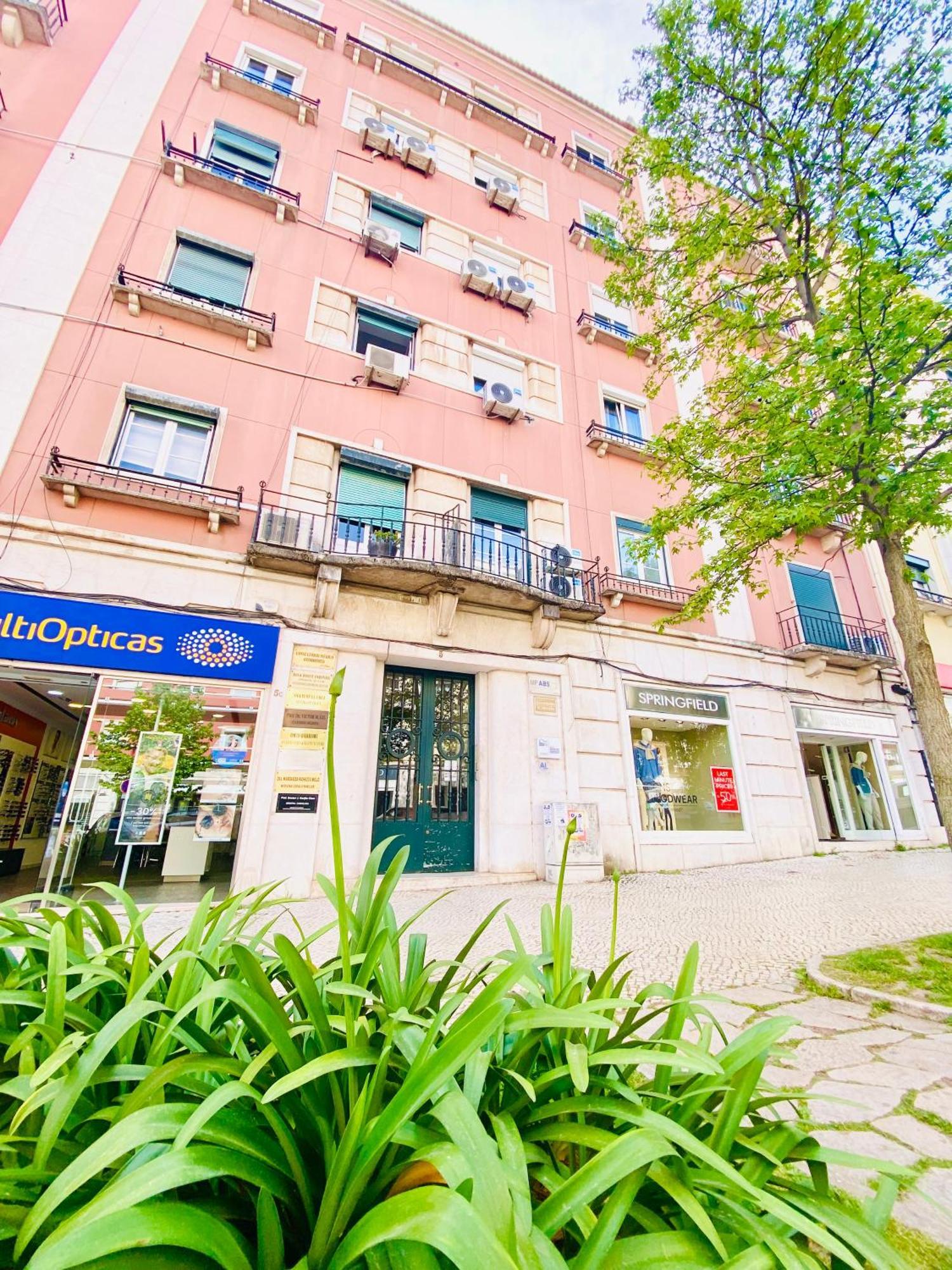 Home Out Rooms & Apartments Apartment